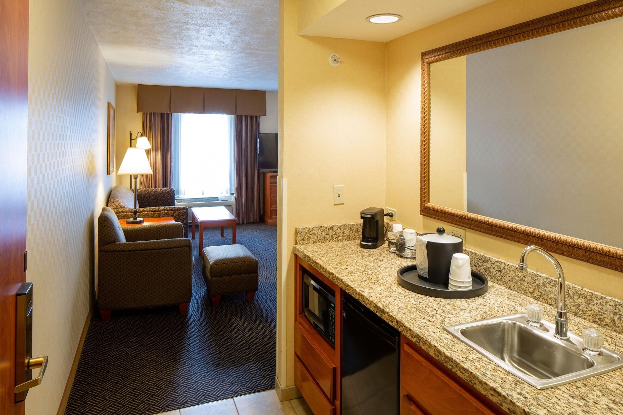 Hampton Inn Waterloo Exterior photo