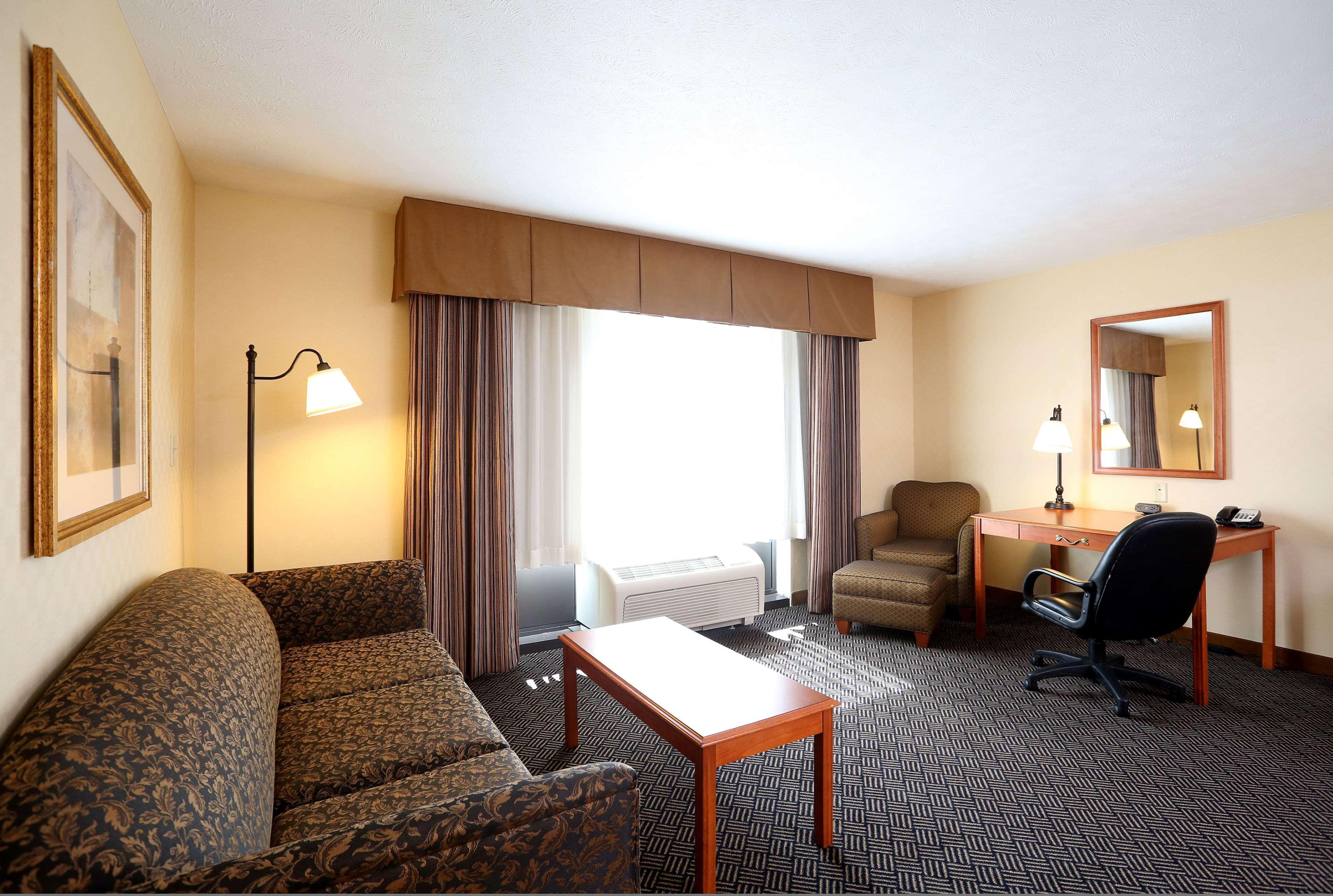 Hampton Inn Waterloo Exterior photo