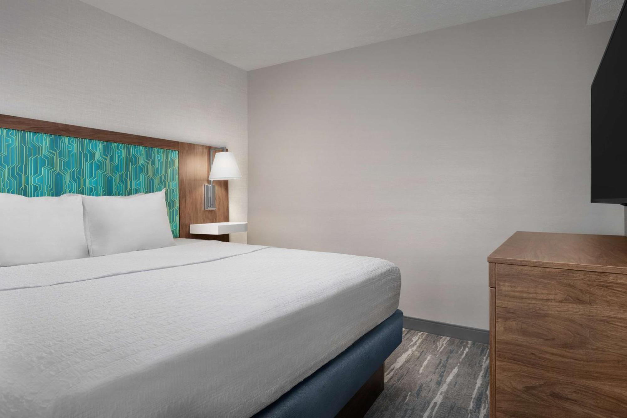 Hampton Inn Waterloo Exterior photo