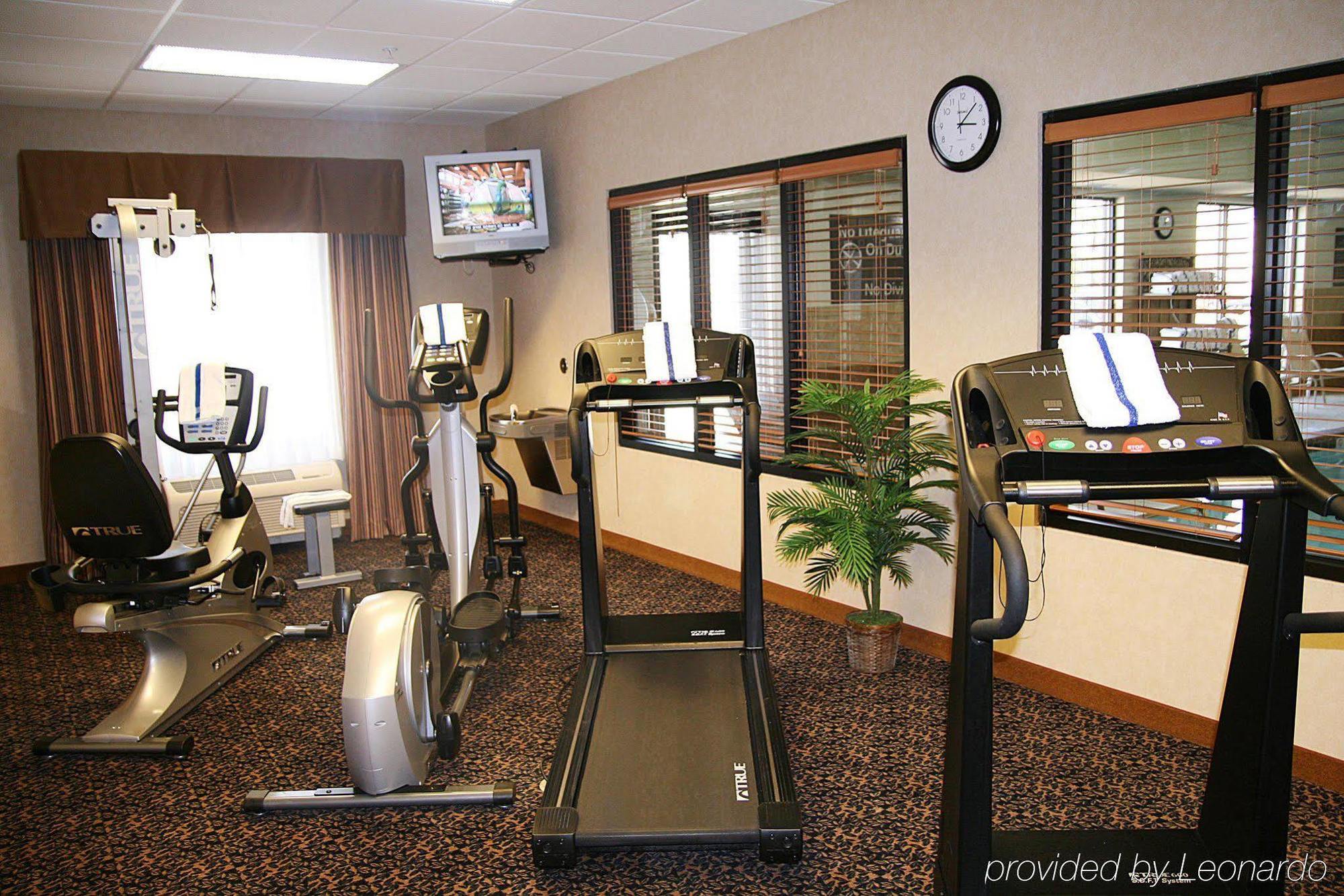 Hampton Inn Waterloo Facilities photo